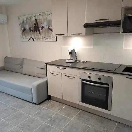 Apartmán Grande Terrasse Rdc A150 M De La *