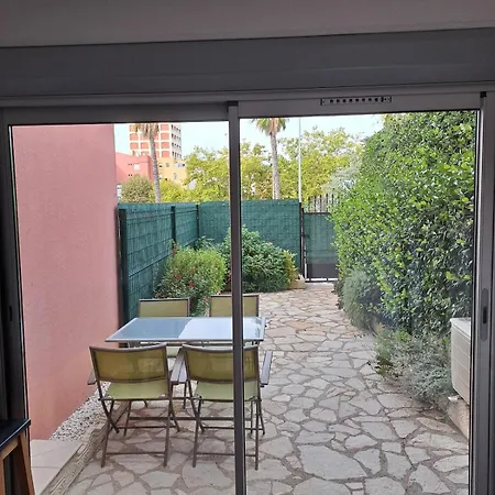 Grande Terrasse Rdc A150 M De La